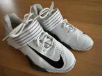 Nike Savaleos sportschoenen maat 37, Nike, Ophalen of Verzenden, Zo goed als nieuw, Wit