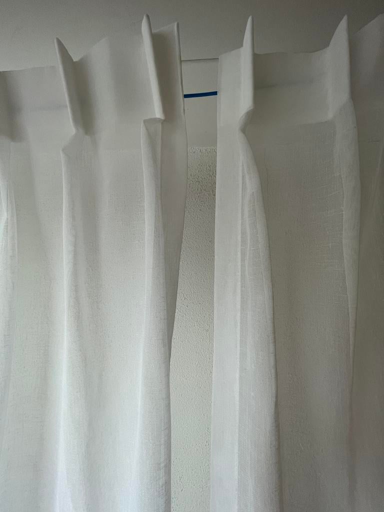 2 vitrage gordijnen met enkele plooi, Huis en Inrichting, 150 tot 200 cm, Ophalen of Verzenden, Zo goed als nieuw, Wit
