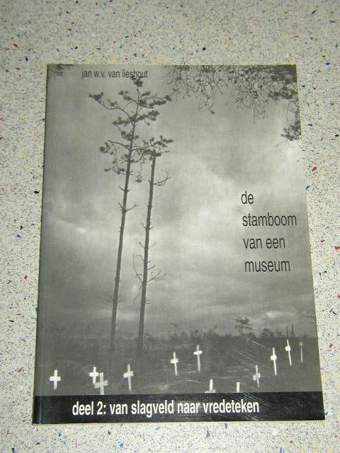 De stamboom van een museum (Overloon WO II )Deel 2, Tweede Wereldoorlog, Verzenden, Zo goed als nieuw, Algemeen