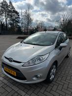Ford Fiësta 1.4 Titanium | 5DR 2011 Grijs Nieuwe APK 2e eig., Auto's, Ford, Voorwielaandrijving, 40 €/maand, Origineel Nederlands