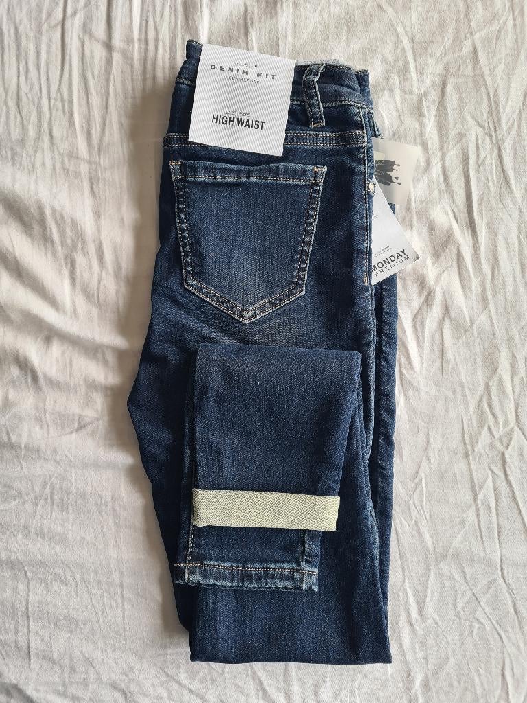 Dames kleding, Ophalen, Blauw, Sissy-Boy, W28 - W29 (confectie 36)
