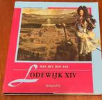 Aan het hof van Lodewijk XIV van Manfred Kosso, 20e eeuw of later, Europa, Ophalen of Verzenden, Zo goed als nieuw