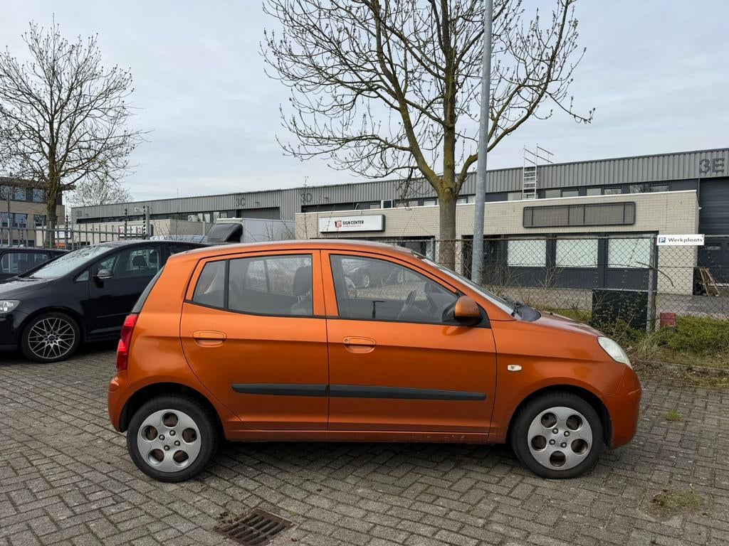 Kia Picanto 1.0 2009 nationale auto pas, APK, Auto's, Voorwielaandrijving, 836 kg, 400 kg, Origineel Nederlands