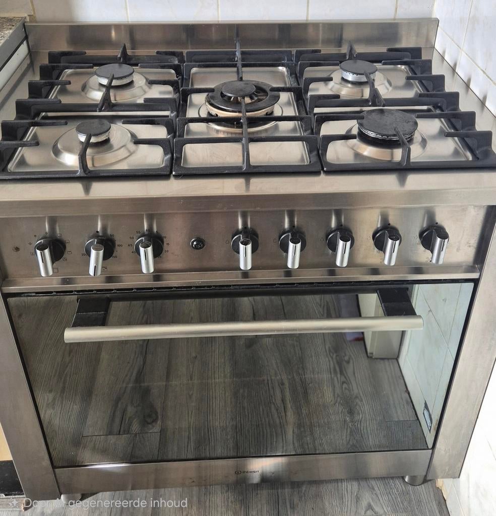 Knappe set: 5-pits gasfornuis met grote oven en afzuigkap, Witgoed en Apparatuur, Fornuizen, Ophalen of Verzenden