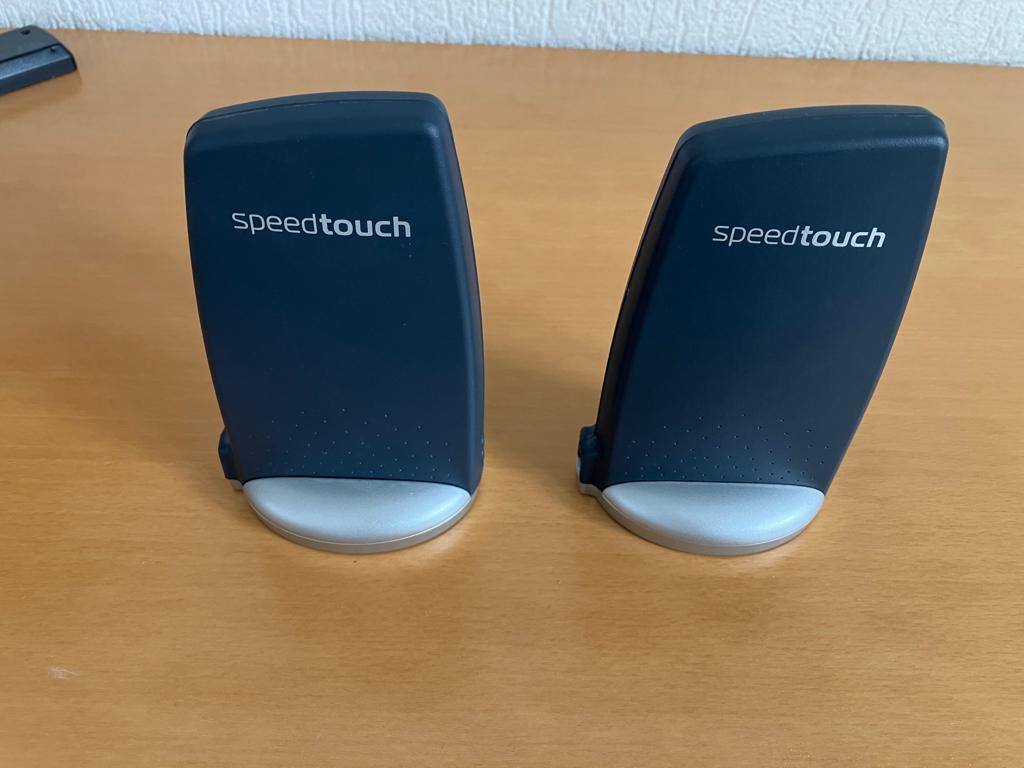 2x Speedtouch 120 Wireless USB, Computers en Software, Netwerk switches, Gebruikt, Ophalen of Verzenden