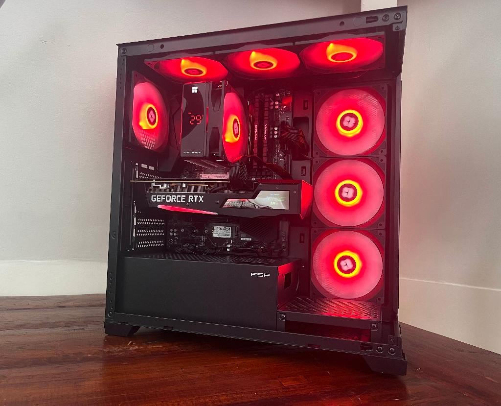 RTX 3070 / Ryzen 5 Gaming PC Plug in & Play, Computers en Software, 32 GB, Virtual Reality, Refurbished, Met videokaart
