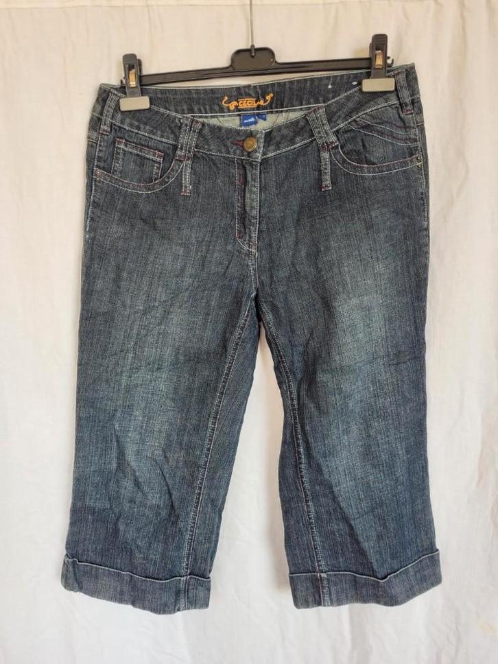 Stoere spijker 3/4e broek W33 merk Cecil, Kleding | Dames, Spijkerbroeken en Jeans, Zo goed als nieuw, W33 - W36 (confectie 42/44)