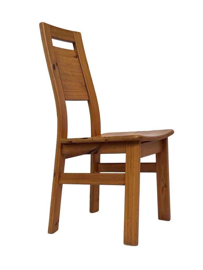 Vintage set van vier eetkamerstoelen Fins Design Laukaan Puu, Bruin, Vintage, Zo goed als nieuw, Vier