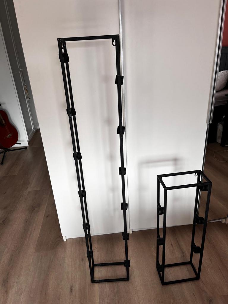Wijnrekken zwart ijzer om op te hangen., Ophalen, Zo goed als nieuw