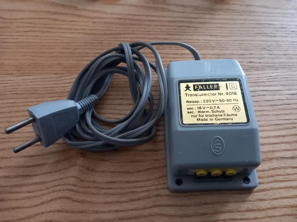 Faller ams trafo voor de racebaan, Ophalen of Verzenden, Elektrisch, Overige merken