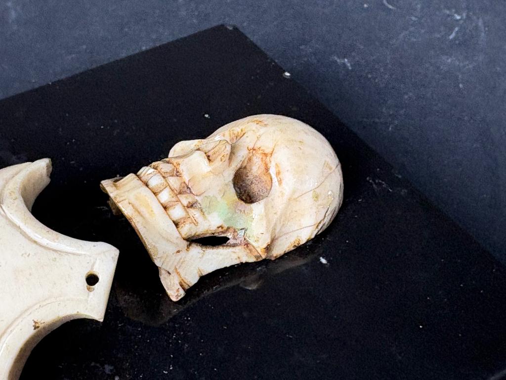 sculptuur, momento mori ivoor, 19e eeuw, Overige typen, Minder dan 20 cm, Ophalen of Verzenden, Handgemaakt