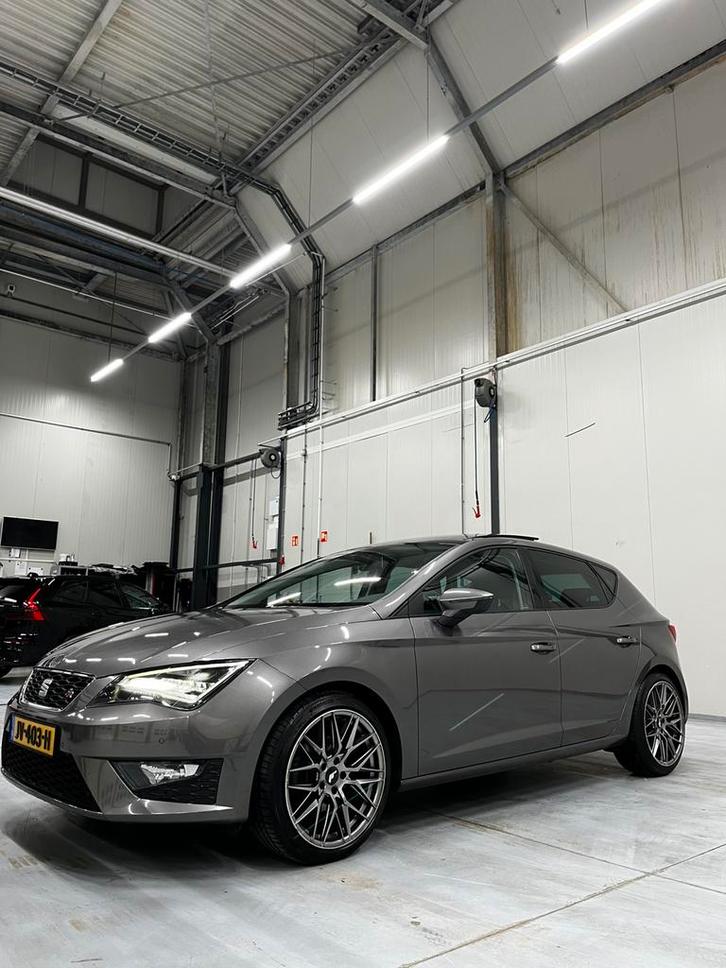 Seat Leon FR 1.4TSI ACT 150pk Dsg7 Pano, led, 18inch wielen., Auto's, Seat, Particulier, Leon, ABS, Achteruitrijcamera, Adaptieve lichten