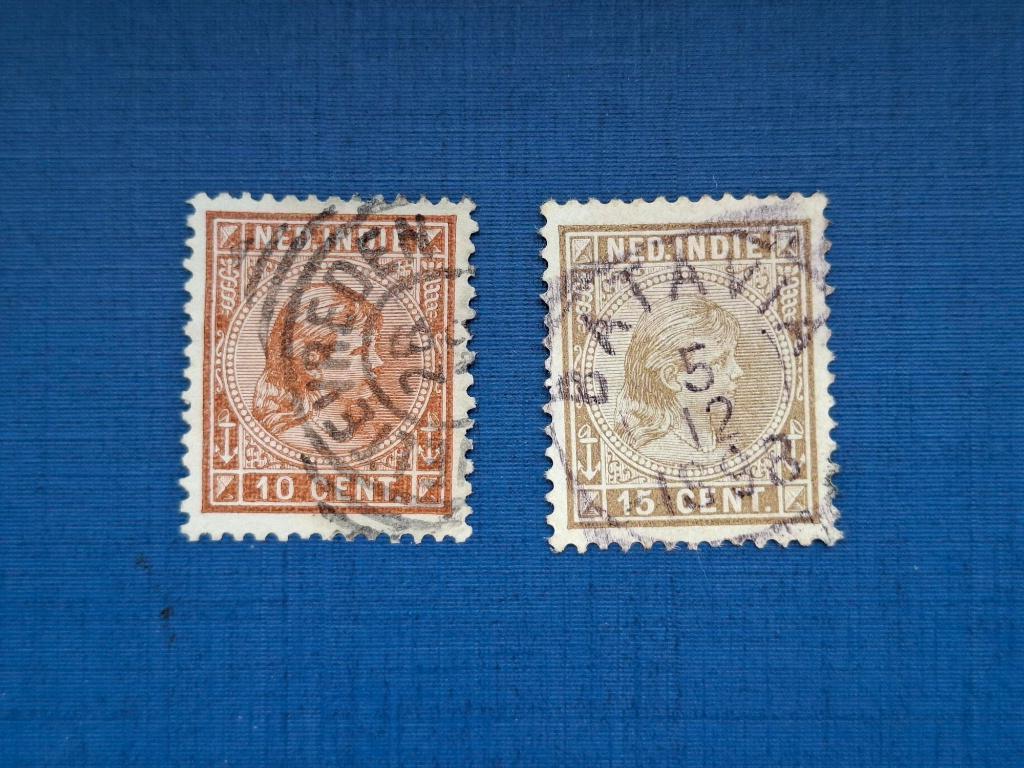 Postzegel NL Indie 1892 2 zegels Kon Wilhemina 10-04, Postzegels en Munten, Postzegels | Nederlands-Indië en Nieuw-Guinea, Ophalen of Verzenden