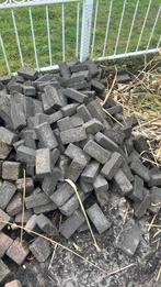 Gratis af te halm partij beton klinkers, Ophalen, Gebruikt, Klinkers, Minder dan 5 m²