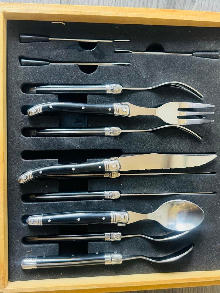 Laguiole Bestekset Zwart - 12-delig in Houten Kist, Ophalen of Verzenden