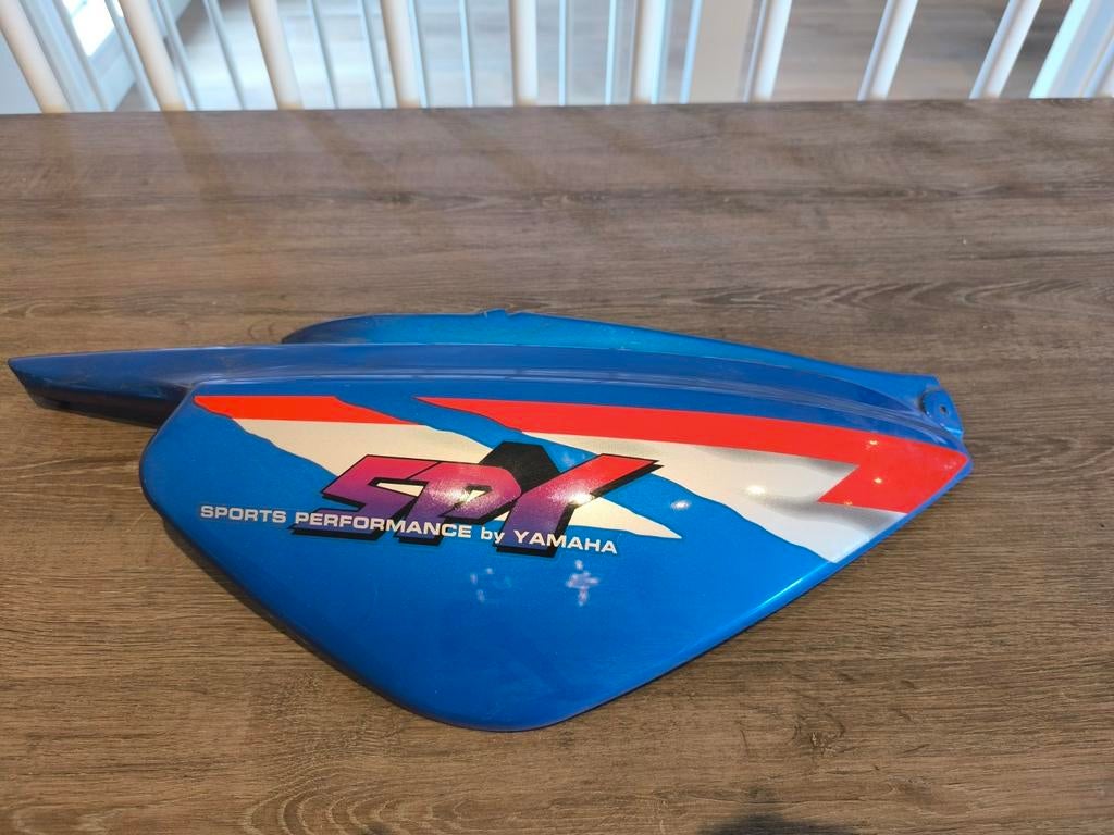 NIEUWSTAAT Yamaha Spy - BWS Zijkap / Achterkap, Ophalen of Verzenden, Zo goed als nieuw, Kap, Yamaha