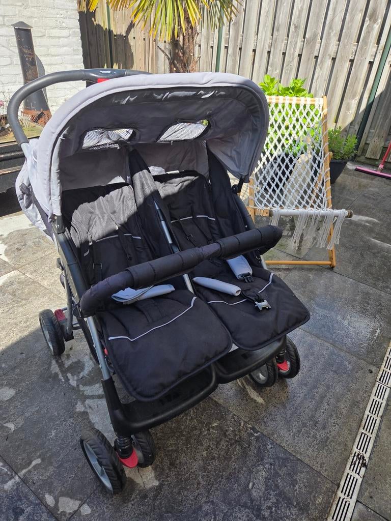 Buggy voor 2 kinderen, Kinderen en Baby's, Buggy's, Ophalen of Verzenden, Gebruikt