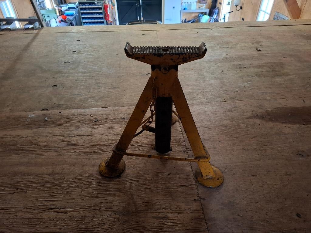 4 st zware asdragers, Doe-het-zelf en Verbouw, Ophalen, Gebruikt