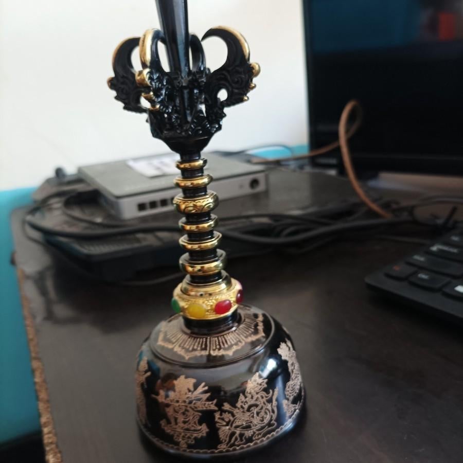 Exclusieve Balinese Ceremonieklok (Kleneng/Ghanta) KLE11, Antiek en Kunst, Kunst | Niet-Westerse kunst, Verzenden