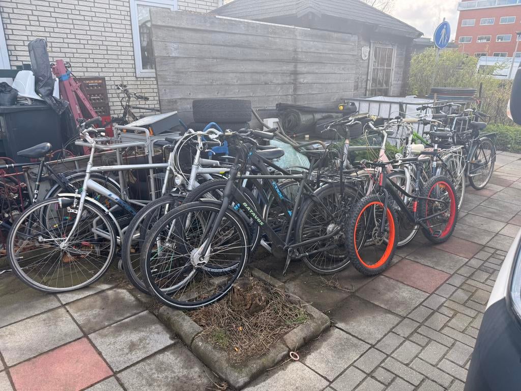 12 fietsen in 1 partij, Fietsen en Brommers, Fietsen | Dames | Damesfietsen, Ophalen, Zo goed als nieuw, Overige merken