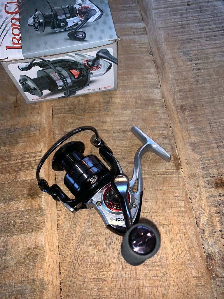 Nieuwe Saenger Iron Claw The Tool 3000 molens, 5 lagers, Watersport en Boten, Hengelsport | Roofvissen, Ophalen of Verzenden, Nieuw