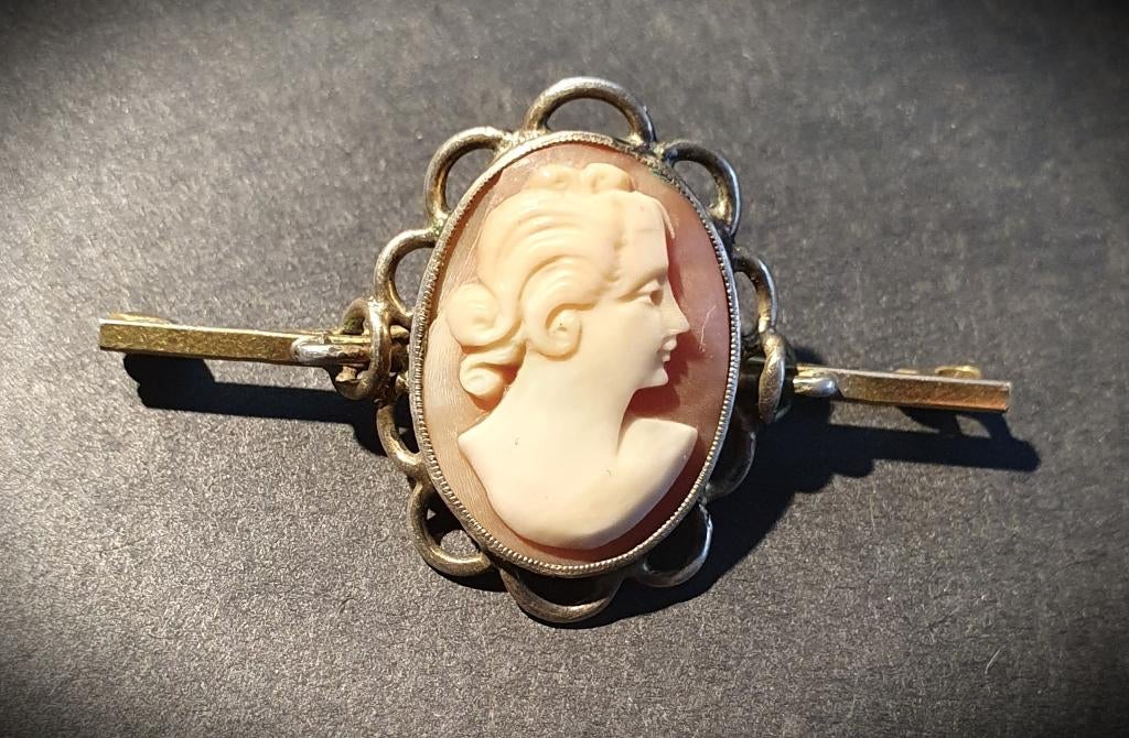 Camee, verguld broche/speld, Overige materialen, 4 tot 7 cm, Gebruikt, Verzenden