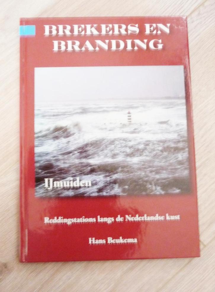 Ijmuiden Brekers en branding Reddinstations langs kust, Boeken, Geschiedenis | Stad en Regio, Zo goed als nieuw, Verzenden