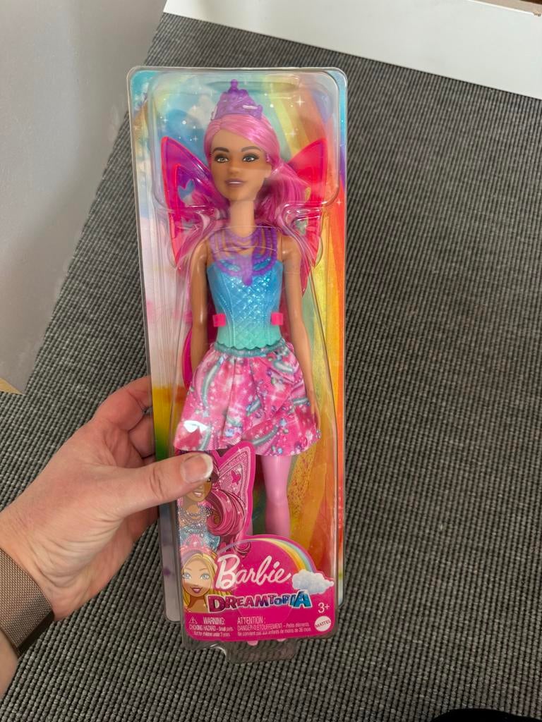 Barbie dreamtopia., Kinderen en Baby's, Speelgoed | Poppen, Ophalen of Verzenden, Nieuw, Barbie