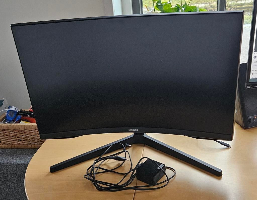 27 inch Samsung curved monitor., Gebruikt, 101 t/m 150 Hz, Curved, VA