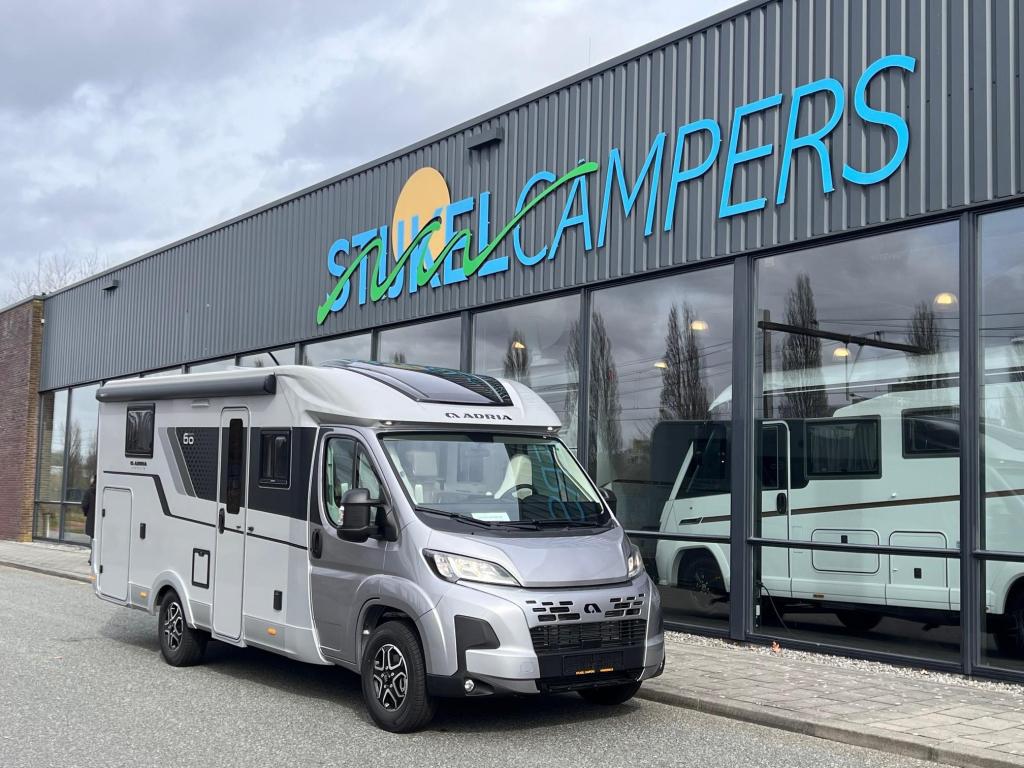 Adria Compact DL 60Y AUTOMAAT, Caravans en Kamperen, Campers, Automaat, Fiat, Tot en met 2, Bedrijf