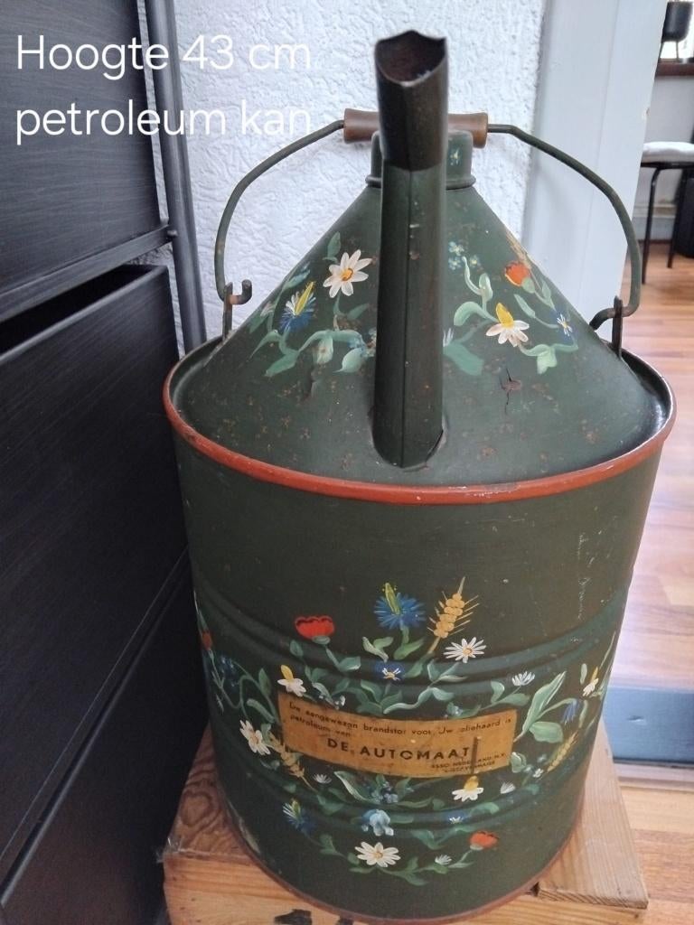 Mooi beschilderde petroleum kan ( hoogte 43 cm, Antiek en Kunst, Antiek | Emaille, Ophalen