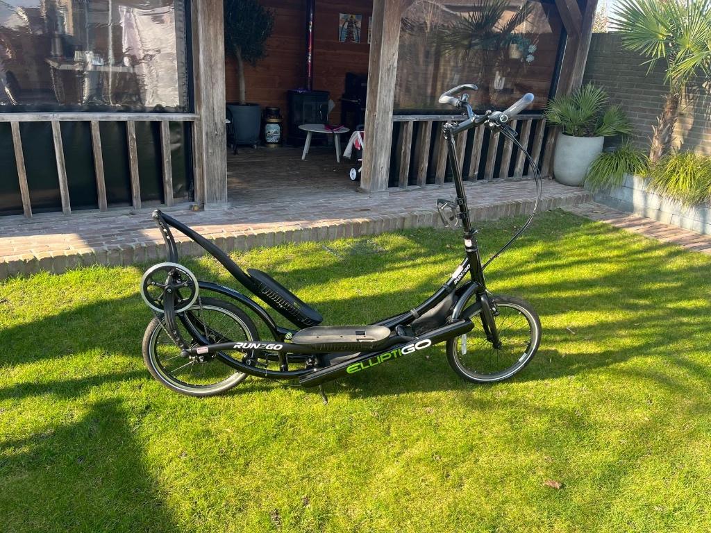 Mooie zwarte Elliptigo type 11C, Overige typen, Zo goed als nieuw, Overige sporten, Ophalen