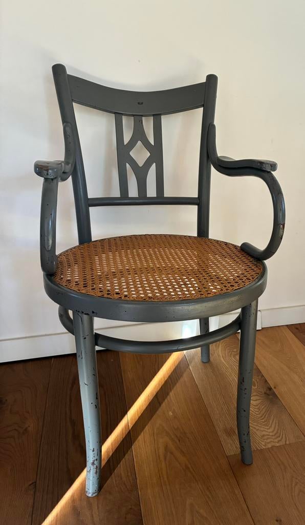 2 Thonet stoelen, Huis en Inrichting, Stoelen, Ophalen, Gebruikt, Twee, Thonet