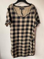 Beige zwart geblokt oversized T-shirt Ashes to Dust maat XS, Zwart, Ophalen of Verzenden, Maat 46 (S) of kleiner, Nieuw