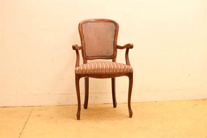 Selva Stoel met armleuning 46588, Huis en Inrichting, Stoelen, Gebruikt, Vijf, Zes of meer stoelen, Hout, Bruin, Ophalen of Verzenden