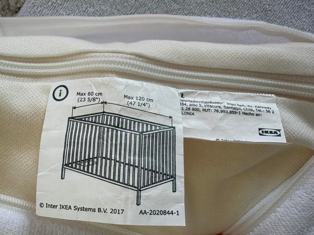 Ledikant matras 60x120 Ikea + hoes, Huis en Inrichting, Slaapkamer | Matrassen en Bedbodems, Ophalen, 190 cm of minder, Zo goed als nieuw