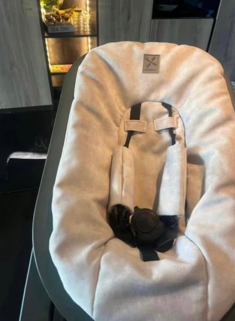 Kidsmill wipper + stoeltje voor op eetstoel., Wipstoel, Ophalen, Overige merken, Met gordel(s) of riempje(s)