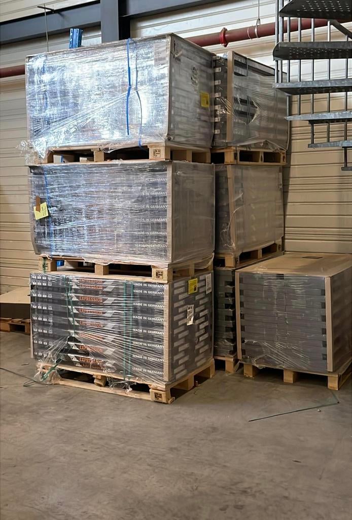 Grote partij black slate klik aminaat.elk aantal m2 mogelijk, Ophalen of Verzenden, Nieuw, 75 m² of meer, Laminaat