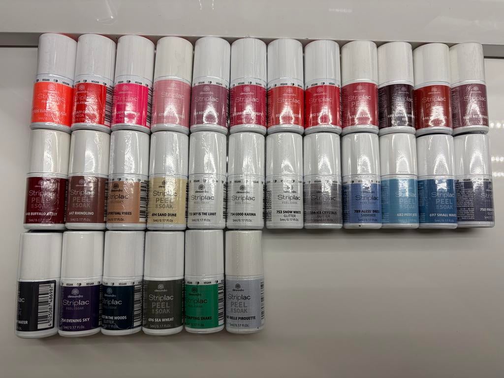 Alessandro Striplac Peel or Soak Nagellak Set (29 stuks), Ophalen of Verzenden, Zo goed als nieuw, Rood, Handen en Nagels