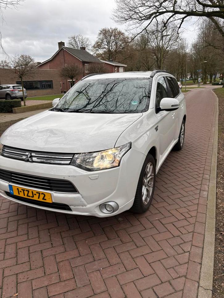 Mitsubishi Outlander 2.0 Dohc Mivec Phev 203pk 4WD CVT 5P, Auto's, Mitsubishi, Particulier, Outlander, Hybride Elektrisch/Benzine
