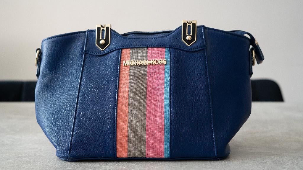 Michael Kors tas / bag, Sieraden, Tassen en Uiterlijk, Tassen | Damestassen, Ophalen of Verzenden, Zo goed als nieuw, Blauw, Schoudertasje