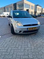 Ford Fiësta 1.4 16V 3DR 2004 Grijs, Voorwielaandrijving, 15 km/l, 4 cilinders, Overige bekleding