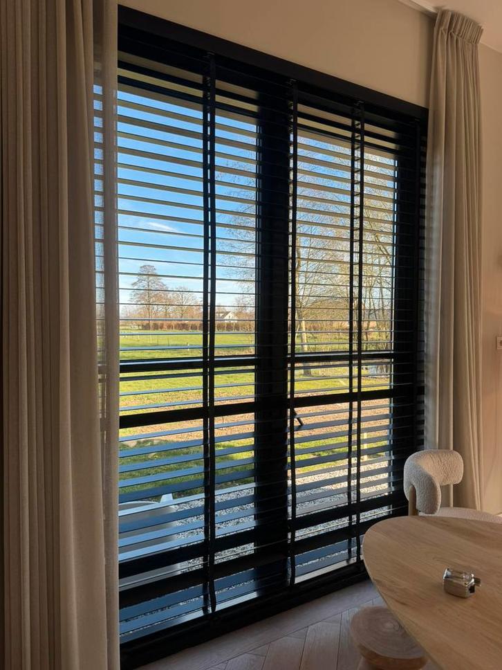 Veneta jaloeziën, Huis en Inrichting, Stoffering | Gordijnen en Lamellen, Zo goed als nieuw, 200 cm of meer, Ophalen