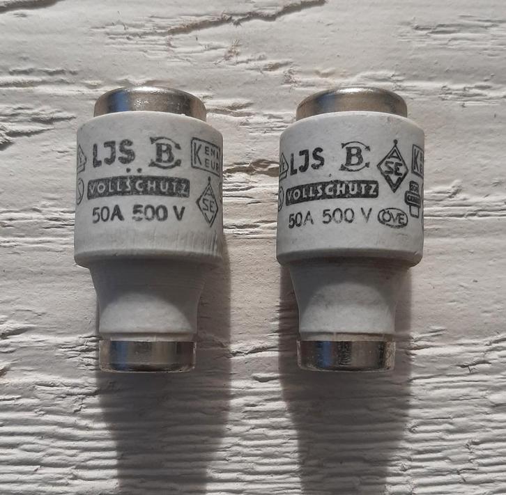 Traditionele Stop - Zekeringen Meterkast 50 Ampère 2 stuks, Huis en Inrichting, Lampen | Overige, Nieuw, Ophalen