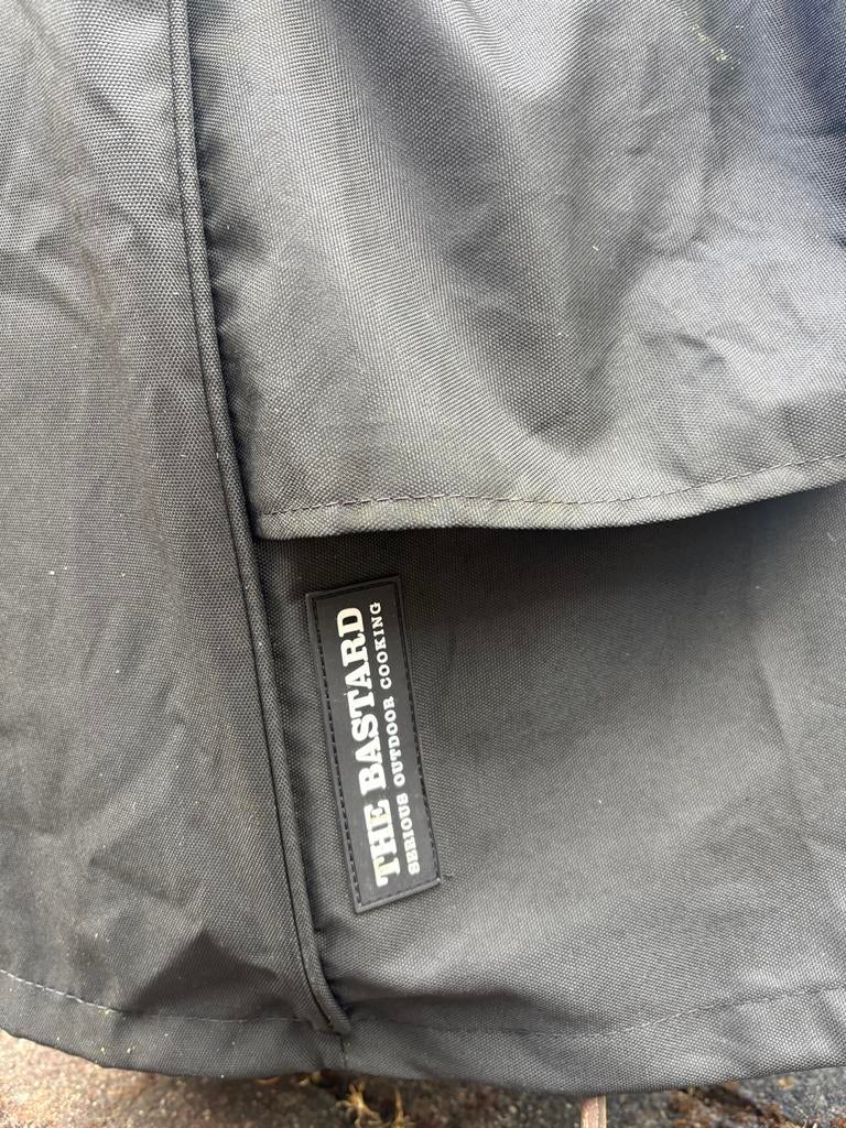 Regenhoes voor Kamado The Bastard Compact BBQ, Tuin en Terras, Barbecue-accessoires, Ophalen of Verzenden, Gebruikt