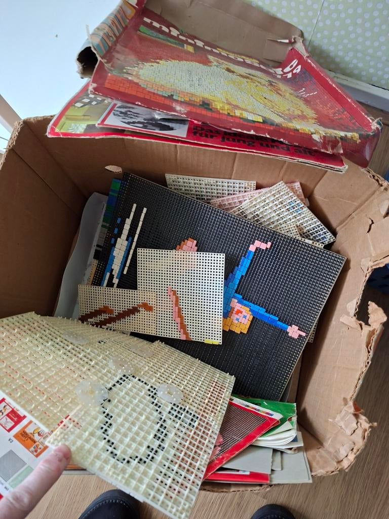 Mini stek  twee dozen vol, Ophalen