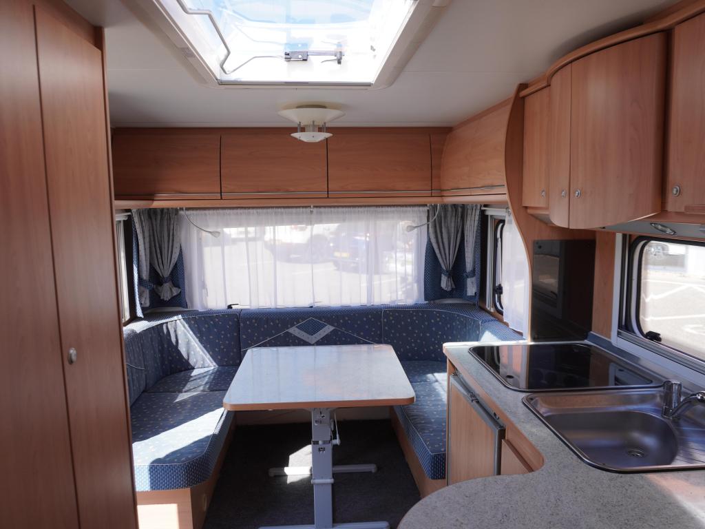 Bürstner Ventana 460 TS MET MOVER EN VOORTENT, Caravans en Kamperen, Caravans, Rondzit, Overige typen, Bürstner, Schokbreker