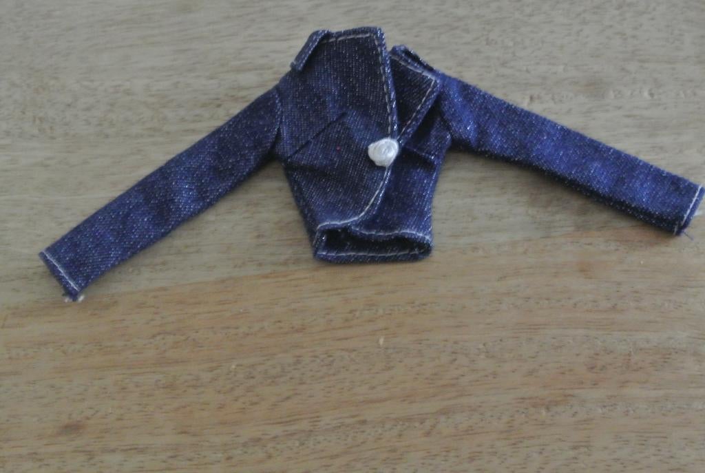 Barbie Kleertjes Fashion Fever zie laatste Foto /nr. 72, Verzamelen, Ophalen of Verzenden, Zo goed als nieuw, Kleertjes