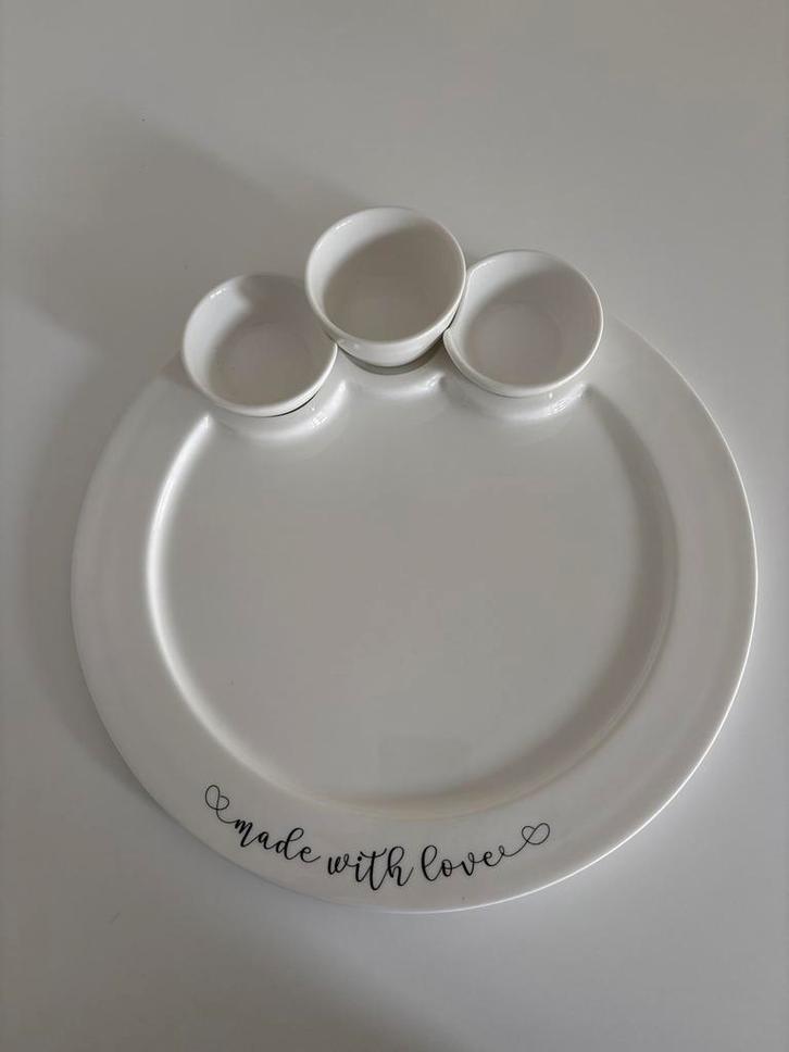 Rivièra Maison serveerschaal met 3 dipbakjes - Made with Lov, Huis en Inrichting, Woonaccessoires | Schalen en Manden, Zo goed als nieuw