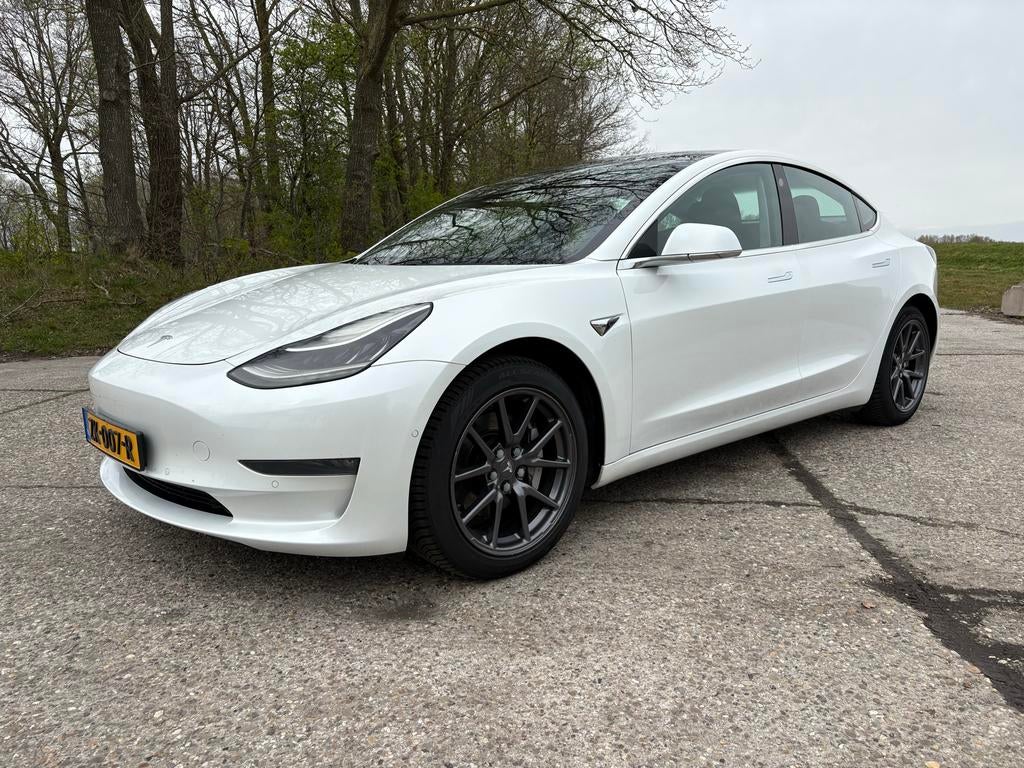Tesla Model 3 Long Range AWD 75KwH- Enphase autopilot, Auto's, Tesla, 1831 kg, Zwart, Wit, Origineel Nederlands
